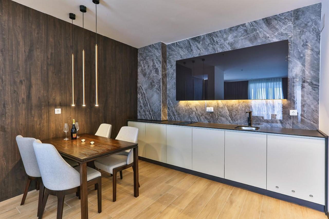 Green Stone Apartments Hotel Rafajlovići Buitenkant foto